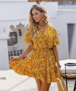 Vestido con print de flores amarillo